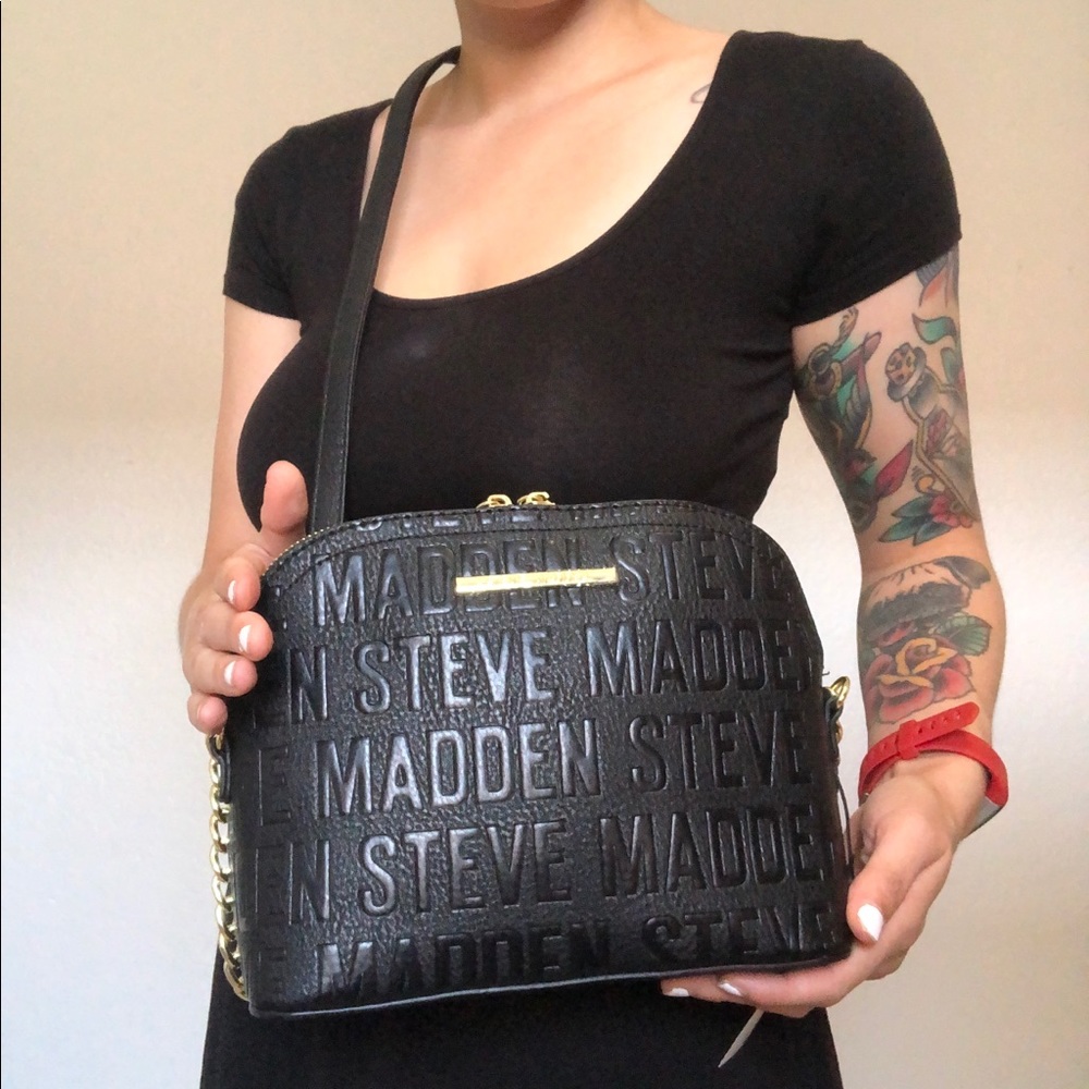 FIRM - NWT Steve Madden Black Crossbody
